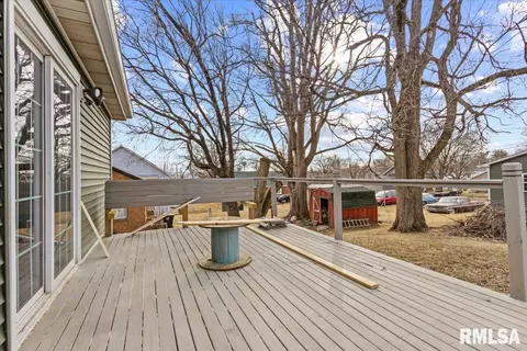607 N State St, Roanoke, IL 61561 photo 25