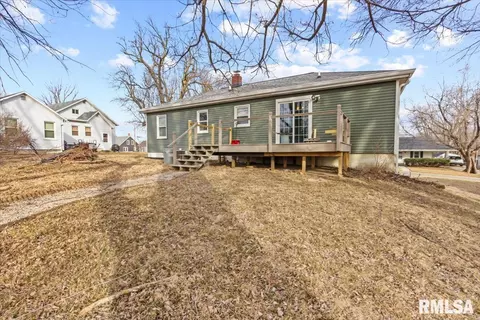 607 N State St, Roanoke, IL 61561 photo 27