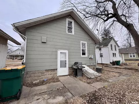 437 W Pierce St, Macomb, IL 61455 photo 20