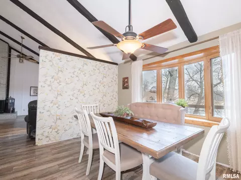 Dining - 9435 W Buckingham Ct, Mapleton, IL 61547 photo 3 of 9