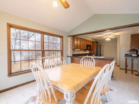Dining - 9435 W Buckingham Ct, Mapleton, IL 61547 photo 8 of 9