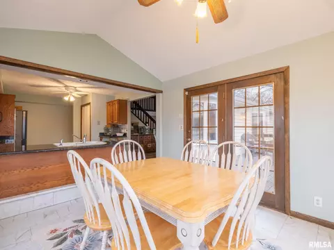 Dining - 9435 W Buckingham Ct, Mapleton, IL 61547 photo 6 of 9