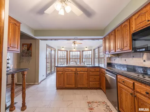 Kitchen - 9435 W Buckingham Ct, Mapleton, IL 61547 photo 1 of 6