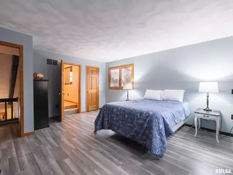 Bedroom - 9435 W Buckingham Ct, Mapleton, IL 61547 photo 2 of 7