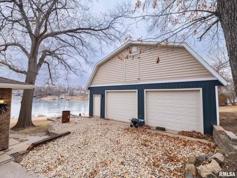 Exterior - 9435 W Buckingham Ct, Mapleton, IL 61547 photo 4 of 8