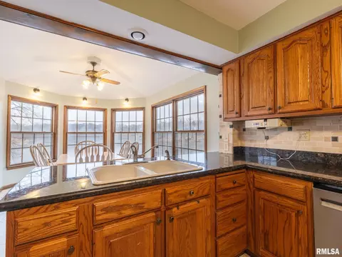 Kitchen - 9435 W Buckingham Ct, Mapleton, IL 61547 photo 6 of 6