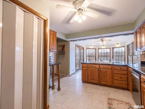 Entry Way - 9435 W Buckingham Ct, Mapleton, IL 61547 photo 2 of 2