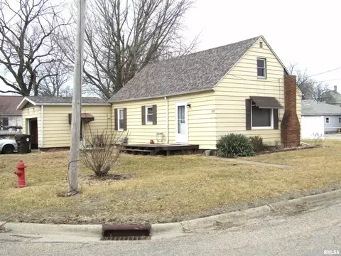 115 E Jefferson St, Cuba, IL 61427 photo 2