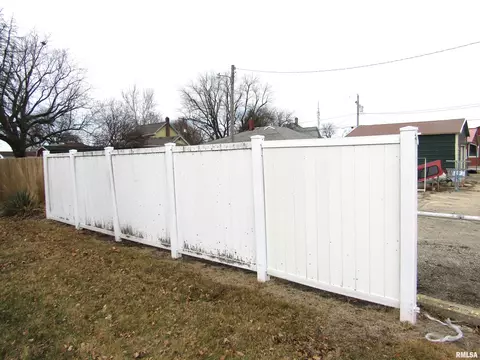 115 E Jefferson St, Cuba, IL 61427 photo 8