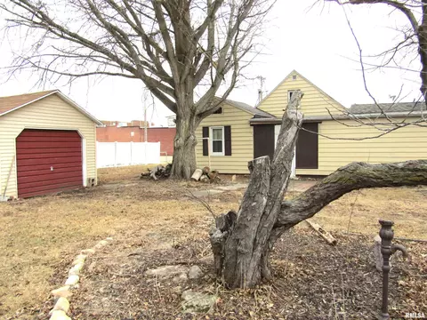115 E Jefferson St, Cuba, IL 61427 photo 9