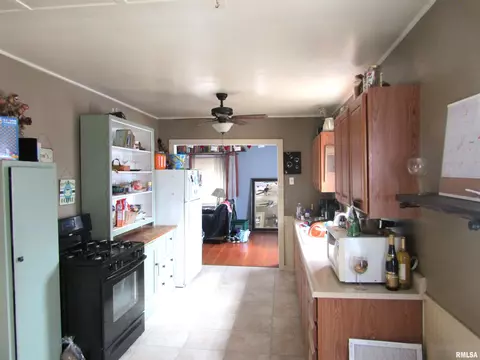 115 E Jefferson St, Cuba, IL 61427 photo 22