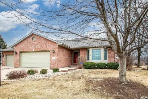 2508 W Benton Ct, Peoria, IL 61615