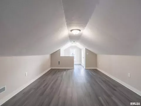 Other - 402 9th Ave, Silvis, IL 61282 photo 2 of 4