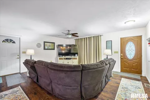 9100 S Deer Trail Rd, Mapleton, IL 61547 photo 5