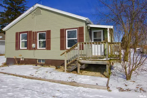 115 W Chatham St, Metamora, IL 61548