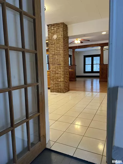 Entry Way - 131 E Broadway St, Ipava, IL 61441 photo 1 of 2