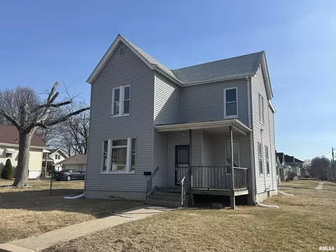 Exterior - 400 E Corrington Ave, Peoria, IL 61603 photo 2 of 5