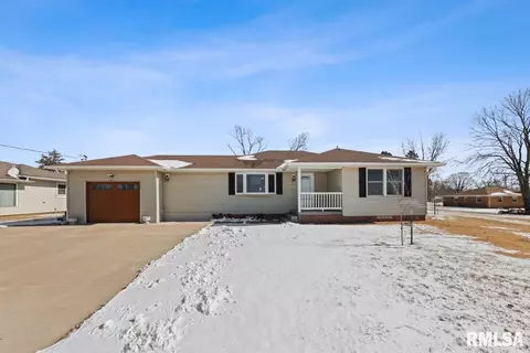 4416 N Sheridan Rd, Peoria, IL 61614