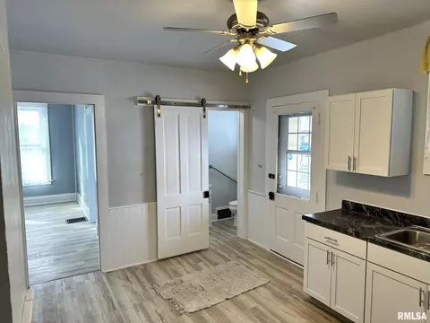 Entry Way - 40 N 5th Ave, Canton, IL 61520 photo 1 of 1