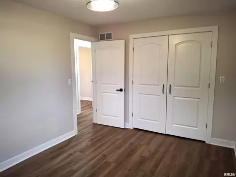 300 E 4th St, Saint David, IL 61563 photo 30