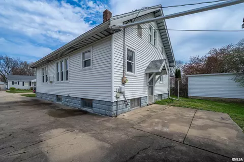 612 E Adams St, Morton, IL 61550 photo 33