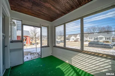 612 E Adams St, Morton, IL 61550 photo 5