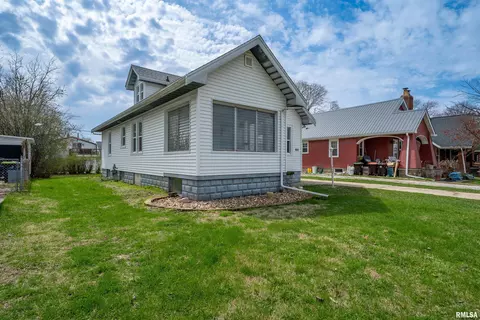 612 E Adams St, Morton, IL 61550 photo 3