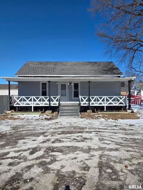 123 E Topeka St, Toluca, IL 61369