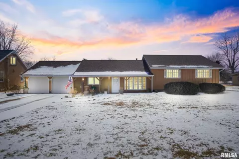 5326 W Monroe Rd, Peoria, IL 61607
