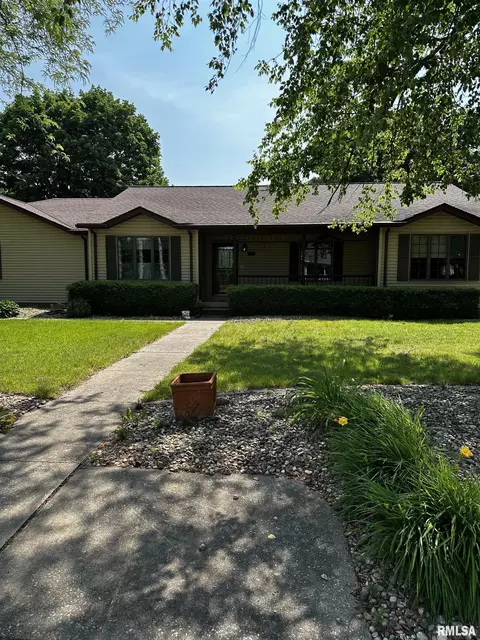 555 Westwood Blvd, Canton, IL 61520