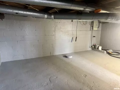Other - 838 Custer Pl, Canton, IL 61520 photo 8 of 13