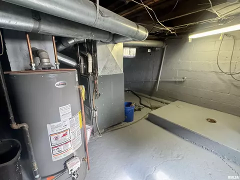 Other - 838 Custer Pl, Canton, IL 61520 photo 9 of 13