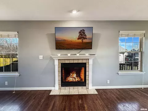 808 Simon St, Washington, IL 61571 photo 9