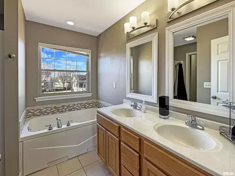 808 Simon St, Washington, IL 61571 photo 22