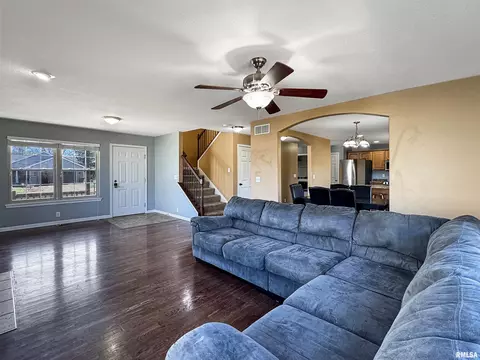 808 Simon St, Washington, IL 61571 photo 7