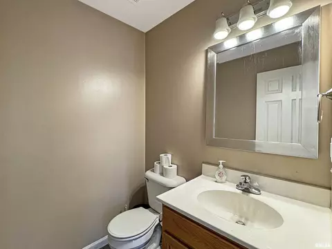 808 Simon St, Washington, IL 61571 photo 16