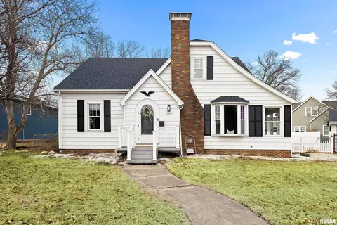 205 W Birchwood St, Morton, IL 61550