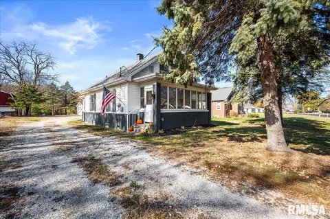 1116 Springfield Rd, East Peoria, IL 61611