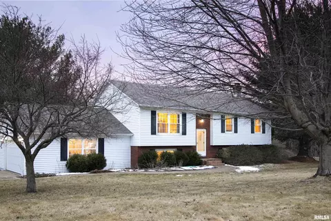 15012 W Fieldcrest Dr, Brimfield, IL 61517