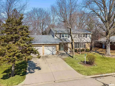 407 E Forestwood St, Morton, IL 61550