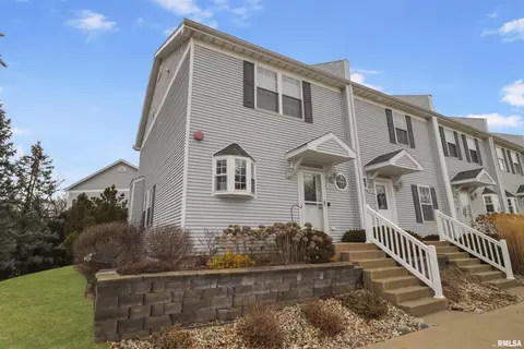 3407 W King James Rd, Peoria, IL 61615