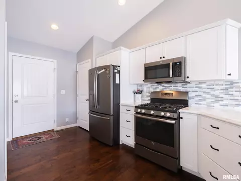 912 Devonshire Rd, Washington, IL 61571 photo 21