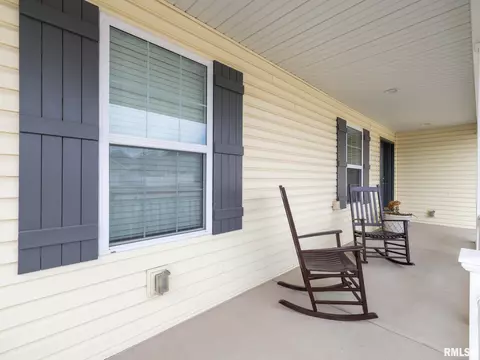 912 Devonshire Rd, Washington, IL 61571 photo 4