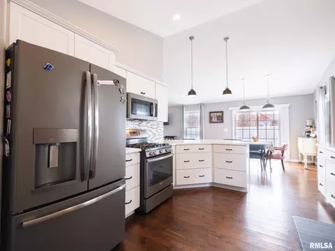 912 Devonshire Rd, Washington, IL 61571 photo 23