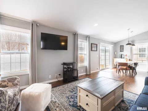 912 Devonshire Rd, Washington, IL 61571 photo 12