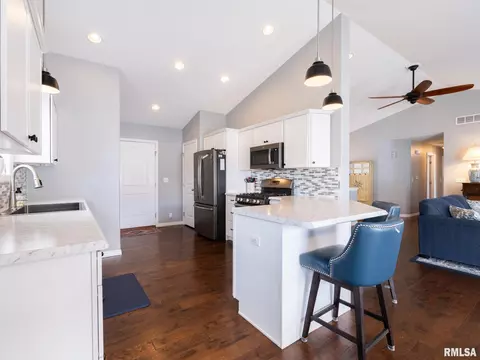 912 Devonshire Rd, Washington, IL 61571 photo 18