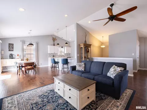 912 Devonshire Rd, Washington, IL 61571 photo 11