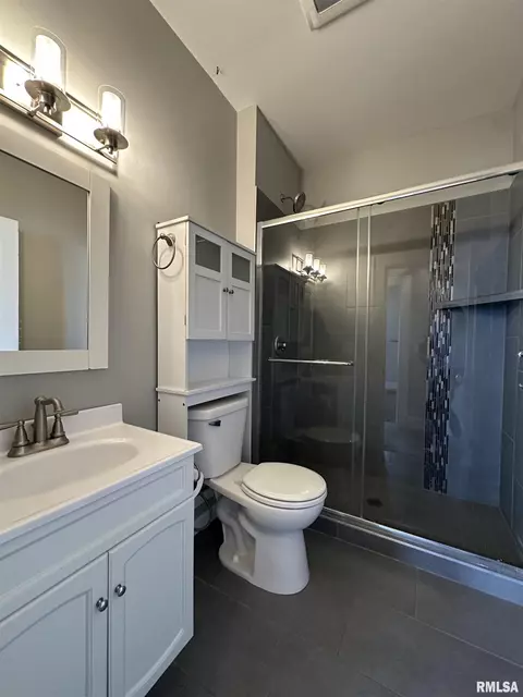Bath - 328 E Franklin St, Macomb, IL 61455 photo 1 of 1