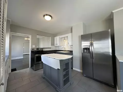 Kitchen - 328 E Franklin St, Macomb, IL 61455 photo 1 of 2