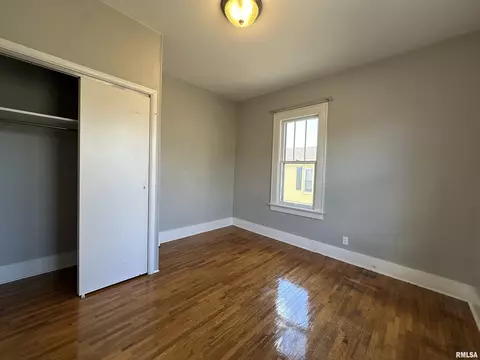 Bedroom - 328 E Franklin St, Macomb, IL 61455 photo 3 of 3